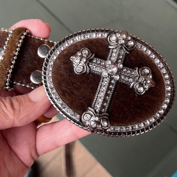 Western Leather Belt & rhinestone Cross buckle XXL fit up to a 44 waist cowgirl - Picture 7 of 7